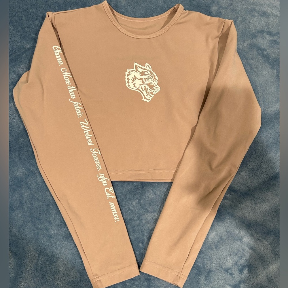 DARC SPORT CROP TOP SIZE SMALL ❌SOLD❌